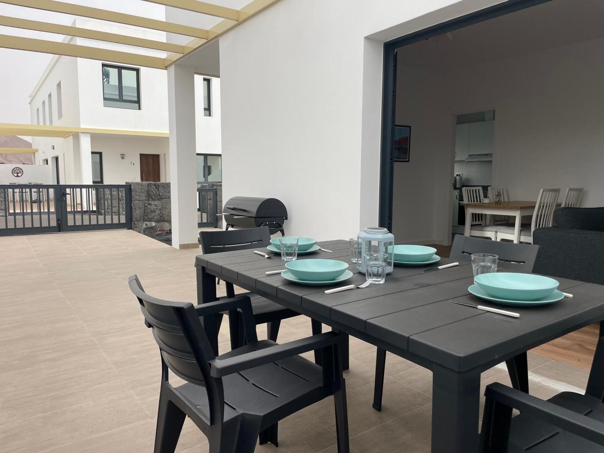 Villa Patricia By Vulcano Homes Costa Teguise Exterior foto